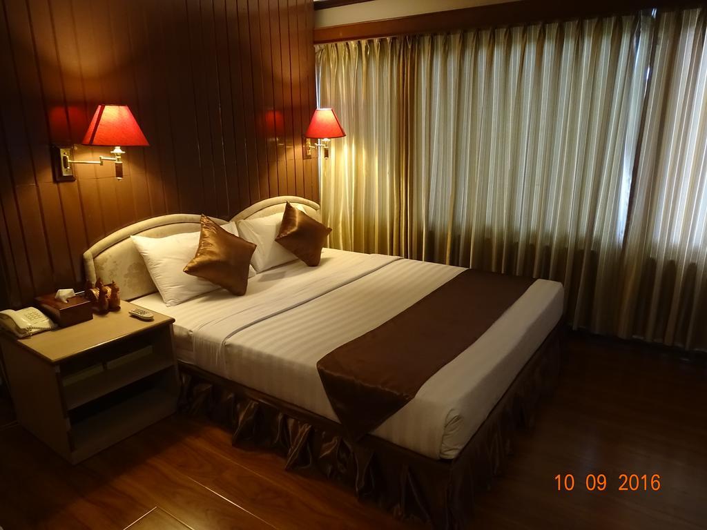 양곤 Backpackerz @ Orchid B&B 외부 사진