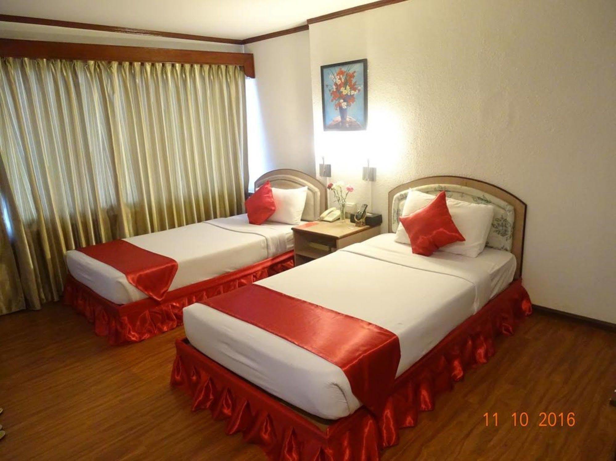 양곤 Backpackerz @ Orchid B&B 외부 사진