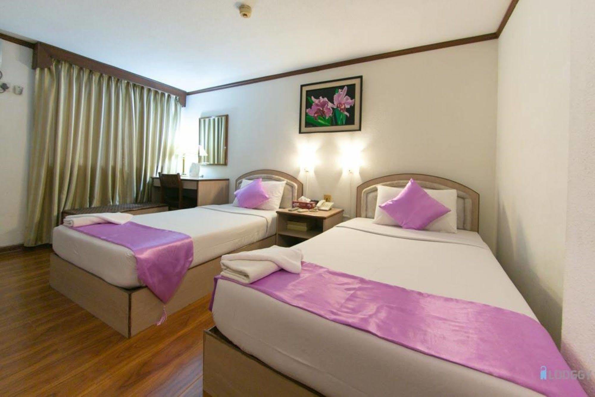 양곤 Backpackerz @ Orchid B&B 외부 사진